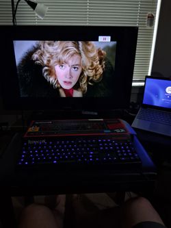 Gaming keyboard  illuminated model ! cobalt blue 💙 Great Clicks 👍 Perfect condition 👌 💙 fast type!