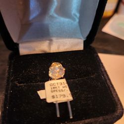 14k gold diamond pendant/charm