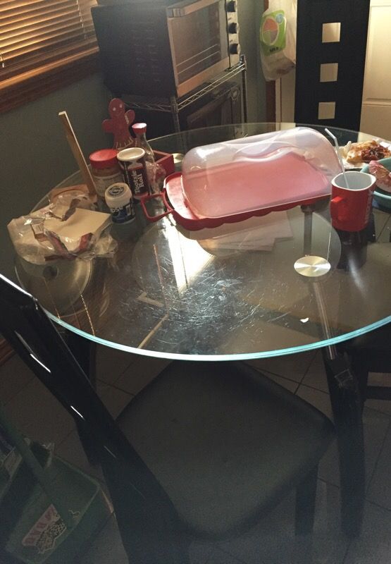 Glass round dining table
