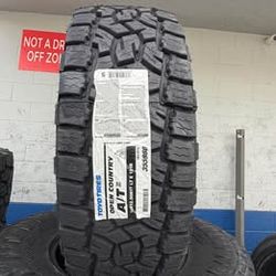 35x12.50R17 Tires Toyo Open Country A/T III