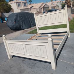White Queen Bedframe