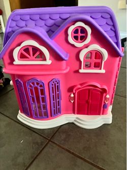 small doll play house