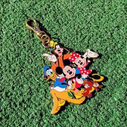 2008 Disney Characters Mickey, Minnie, Goofy, Donald, & Pluto Metal Keychain EUC