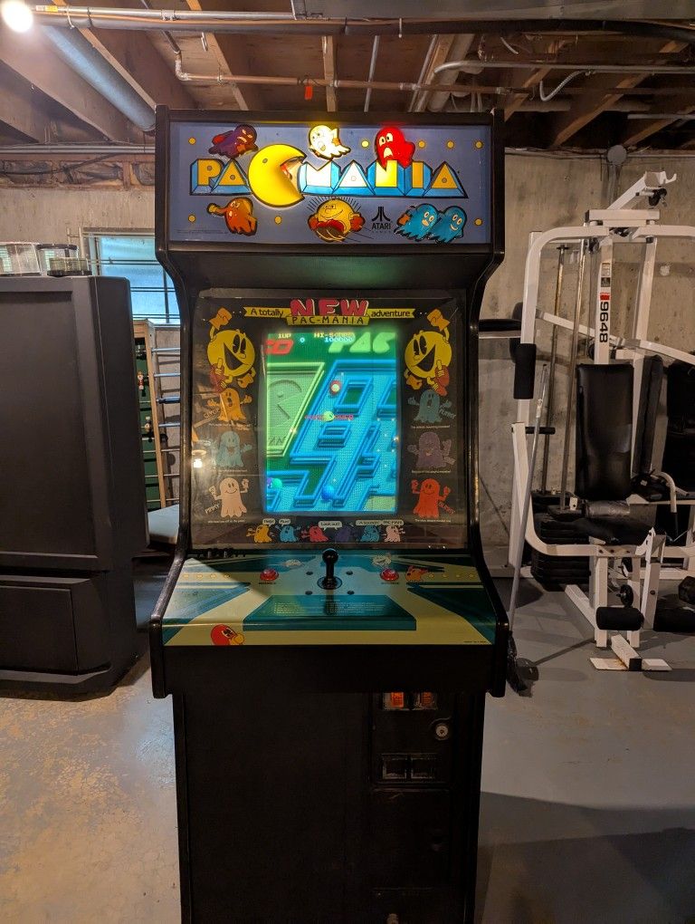 Pacmania Atari Arcade Machine