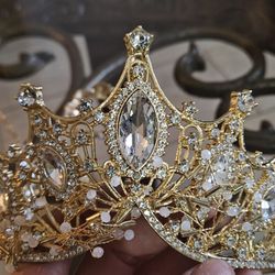 gold crown set 