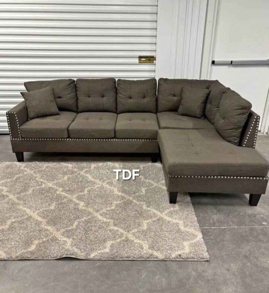 Brand New Brown Linen Sectional Sofa Couch (4 Color Options) 