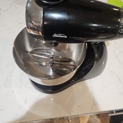 STAND MIXER