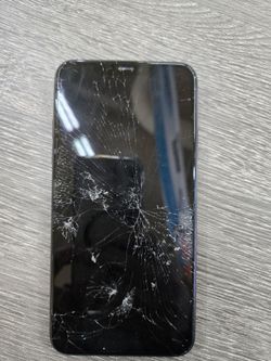 FREE Screen Protector With Every iPhone Screen Replacement