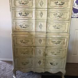 Drawer Dresser