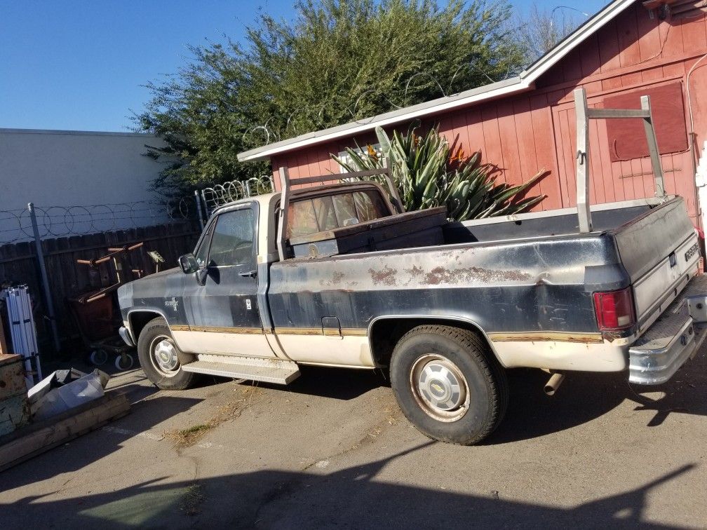 1985 Chevy Silverado Pickup 3/4 Ton