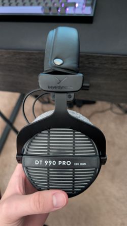 Beyerdynamic DT 990 PRO, 250 OHMS