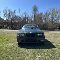 1999 BMW 323i Convertible 