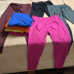Medium Size Scrunched Butt Lot of 8 Leggings 