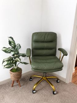 Like new office/desk chair