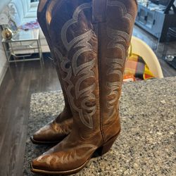 Sheyanne Mid shaft Boots Size 6 Brand New 