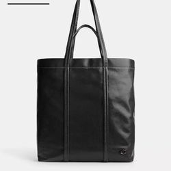 Coach Hall Tote In Black New
