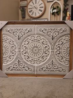Brand New Embossed Medallion Wall Art 29 x 39