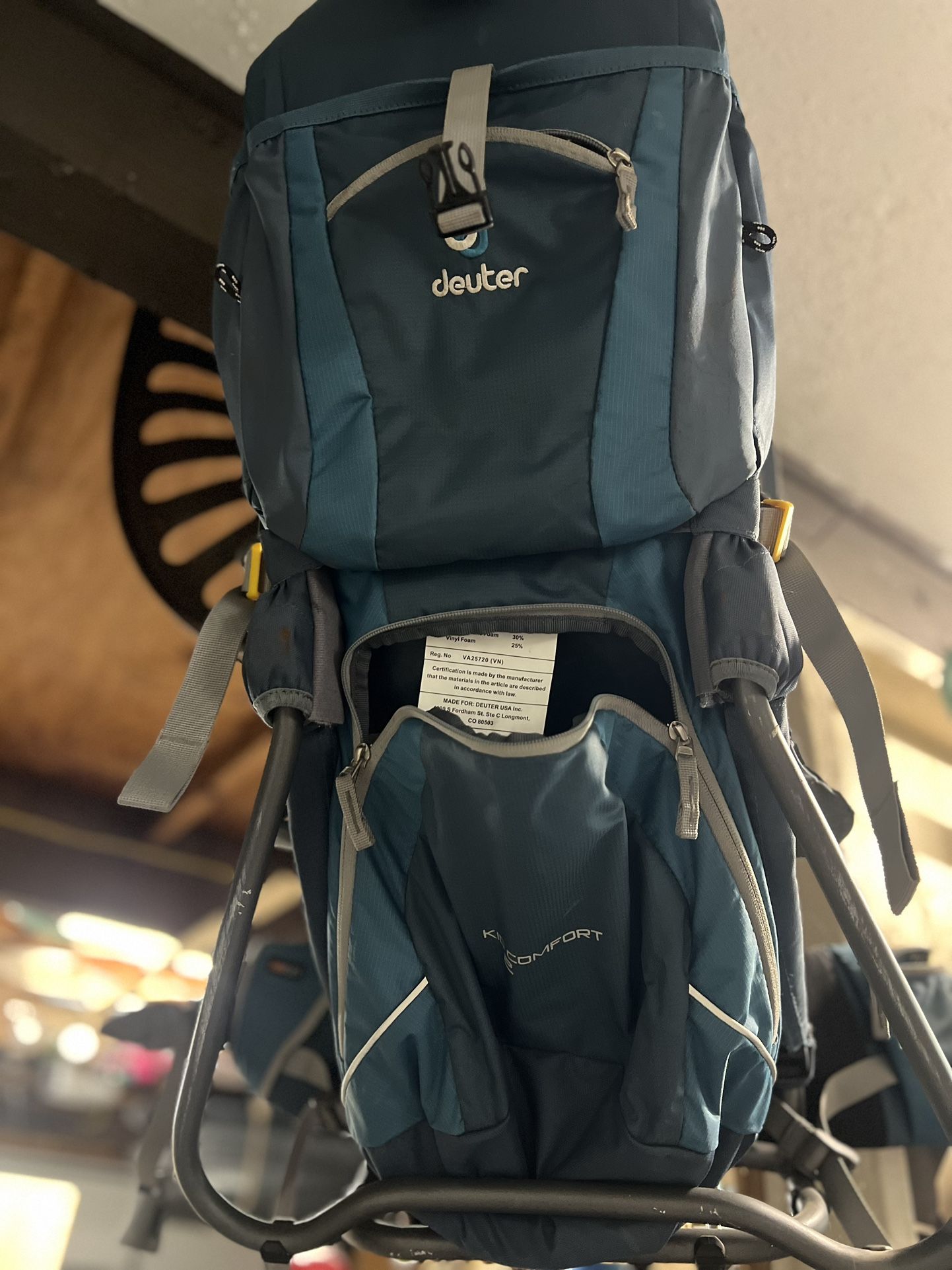 Deuter Kid Comfort Back Pack, includes sun shade