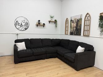 Sectional Couch - Free Delivery