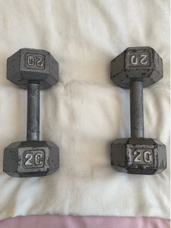 20 Lbs each dumbbells total 40 lbs