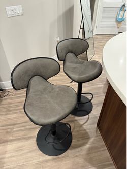 2 Barstools (Grey)