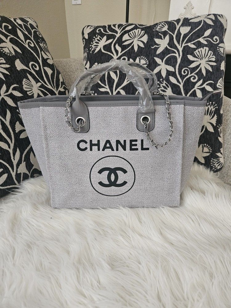 Grey Totebag With Short And Long Handles 