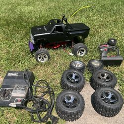 Vintage Tamiya Super Blackfoot RC Truck