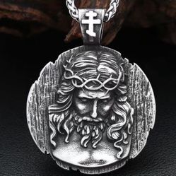 ✨JESUS NECKLACE ✨STAINLESS STEEL WITH CHAIN