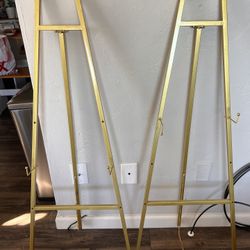 Good Easel Stands (2)