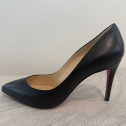 New Christian Louboutin Pumps Size 38.5