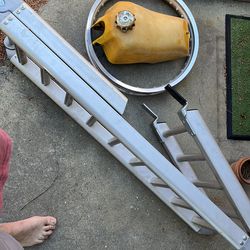 Pickup bed extender/motorcycle ramp