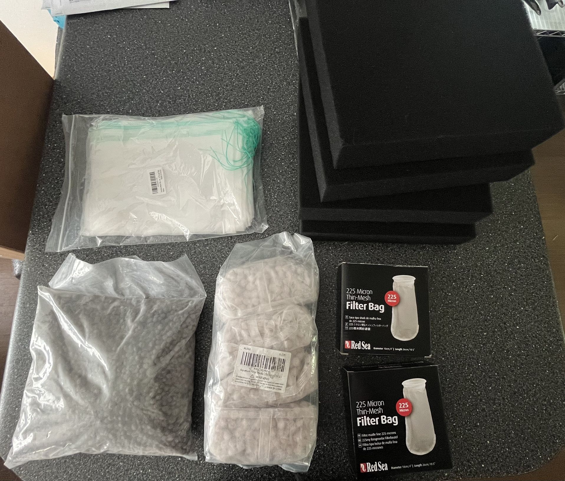(NEVER USED) Aquarium Filter Media 3 Lbs, 2 Filter Bags, 11 Bio Media Bags, 4 Black Sponges