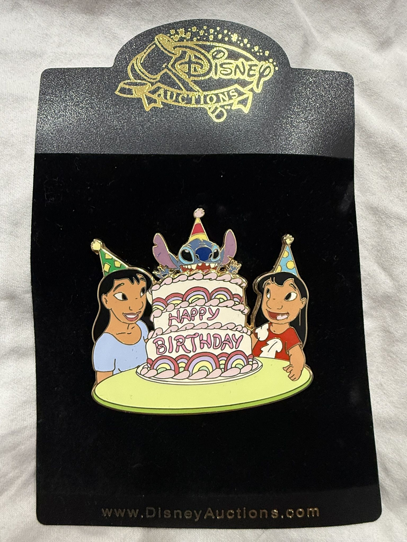 Disney Auctions Pin - Lilo, Stitch and Nani - Happy Birthday - Cake LIMITED 500