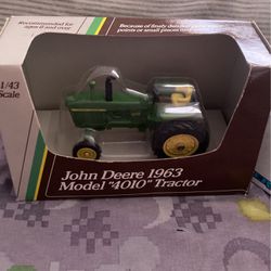 1863 John Dear Tractor Model