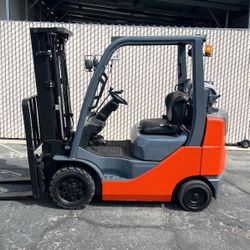 2015 Toyota Forklift $15,000