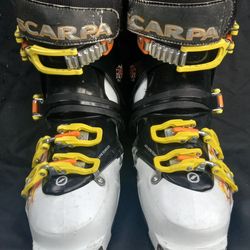 Scarpa Maestrale RS Alpine Touring Ski Boots