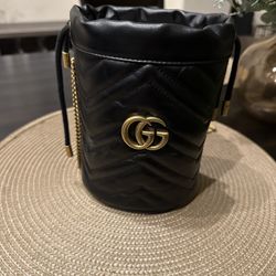 Gucci Marmont Mini Bucket Bag 