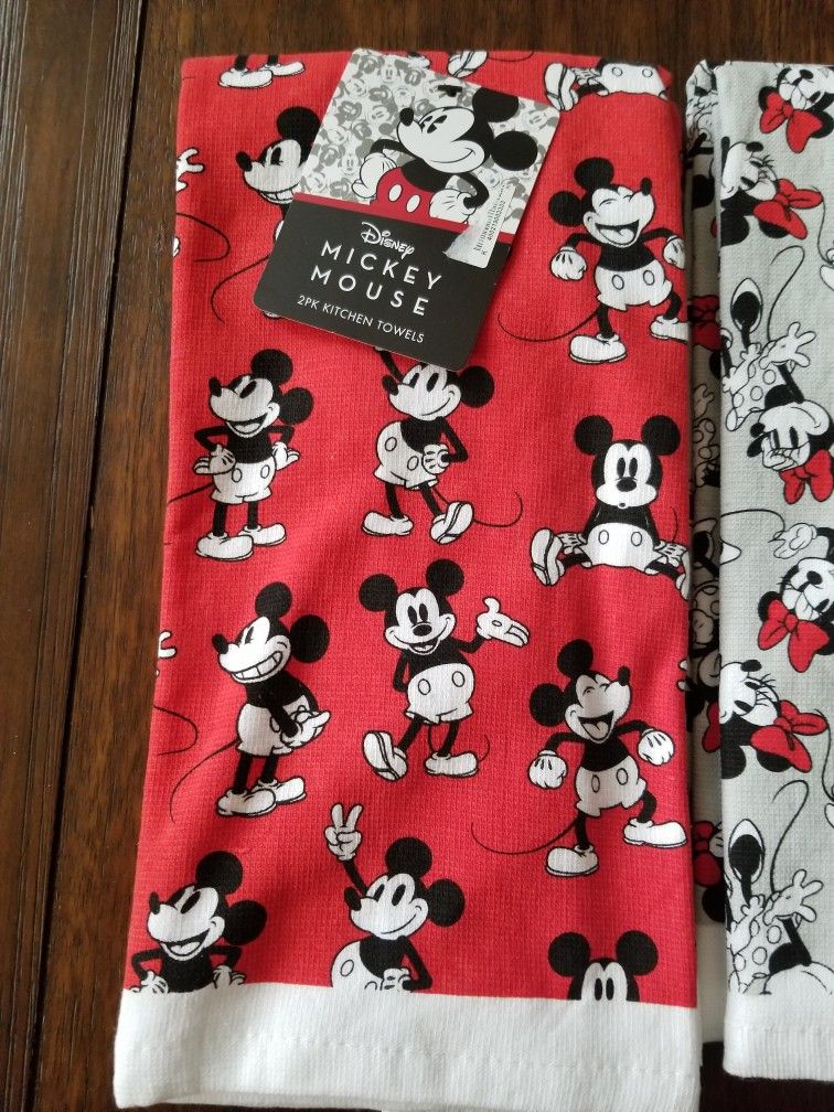 New Disney Mickey And Minnie Mouse Valentine's Day Gift Set