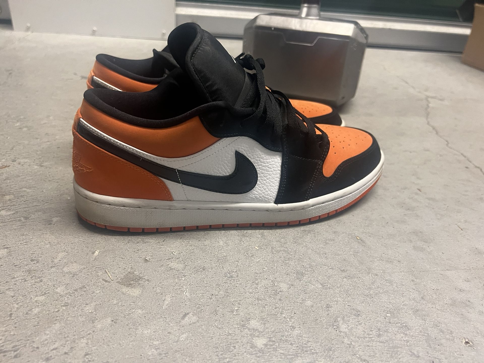 Shattered Backboard Low