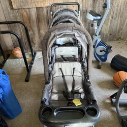 Three seater stroller