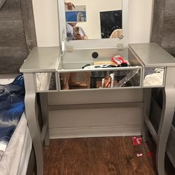 Mirror Vanity