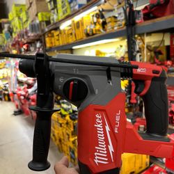 MILWAUKEE M18 ROTARI HAMMER FUEL BRUSHLESS $329