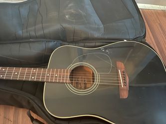 Fender acoustic guitar with case