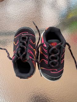 Toddler Nike Air Max Plus (Black/Pink/Orange)