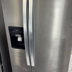 Whirlpool 33” Wide Refrigerator