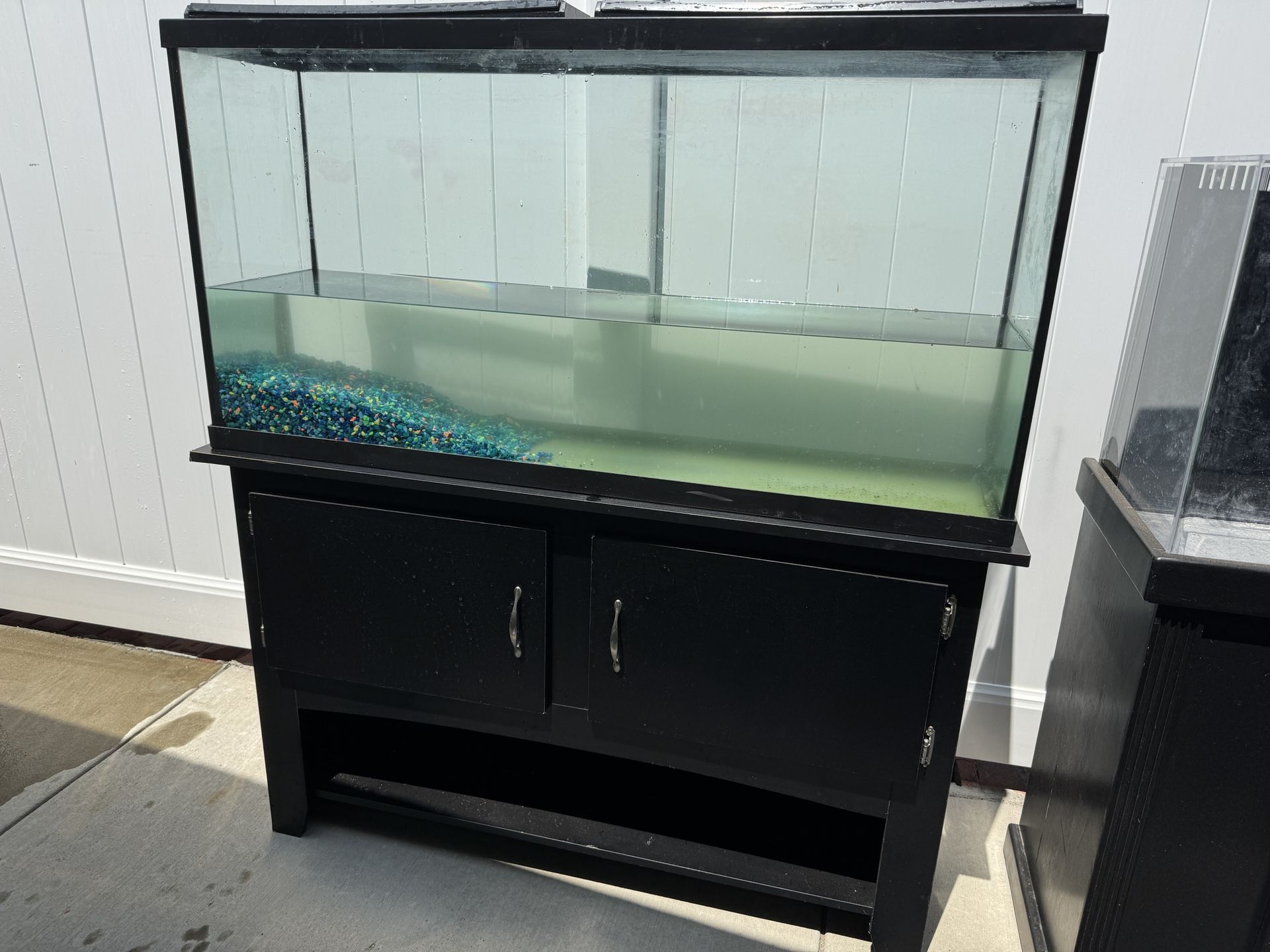 High Quality 60 Gallon Aquarium/Fish Tank With Stand