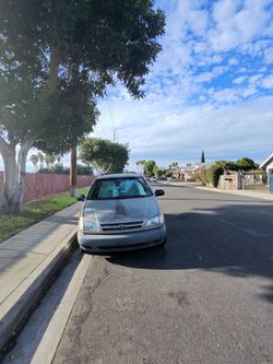 1999 Toyota Sienna