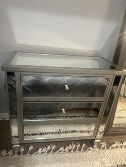 2 Mirrored Dressers