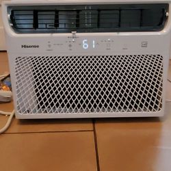 Air conditioner 12,000 BTU 