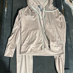 Vuori 2 Piece Outfit 